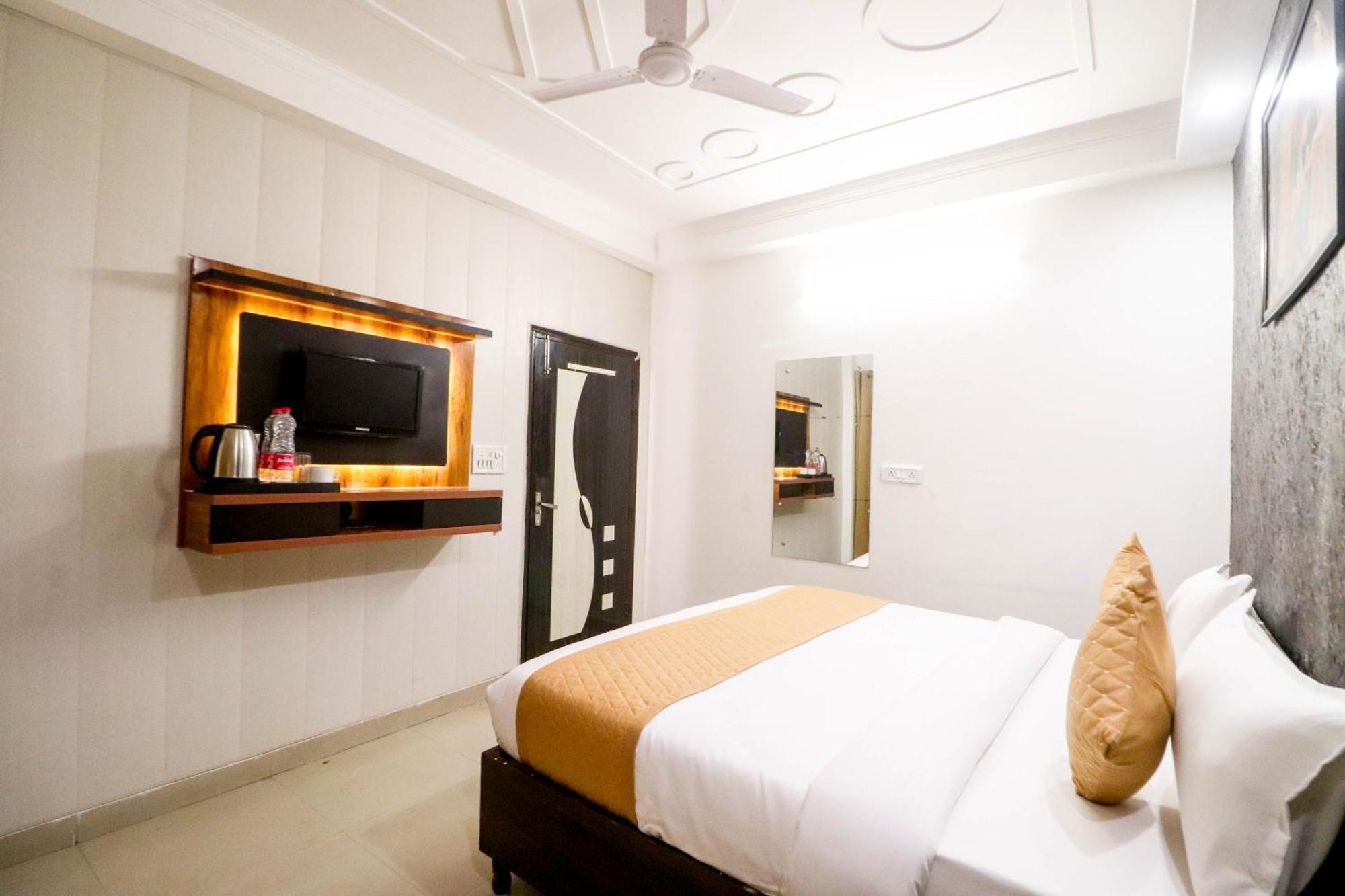 Hotel Stay Villa Delhi Airport New Delhi Exteriör bild